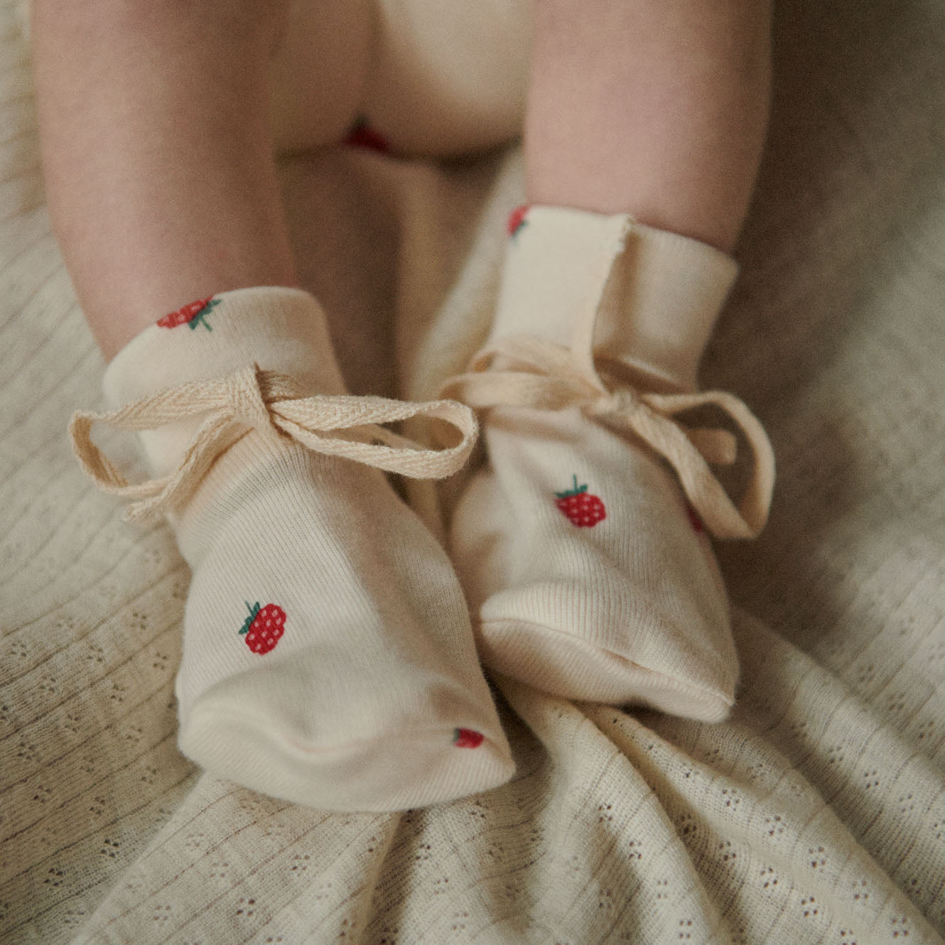 Cotton Booties / Raspberry Print