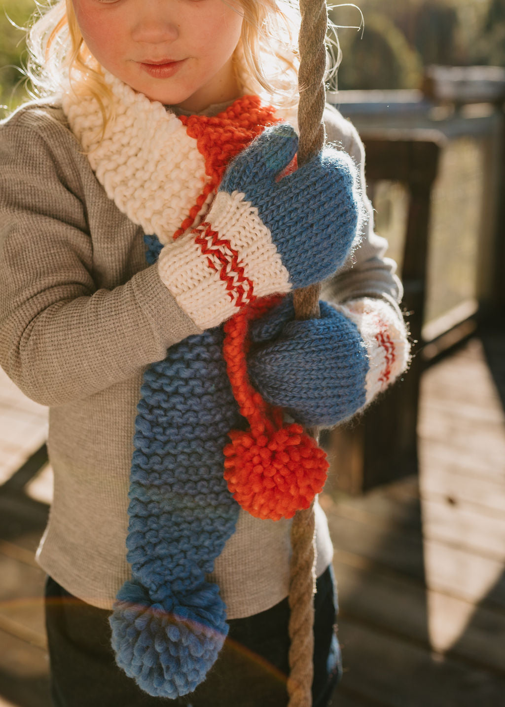 Teddy Mittens / Blue & Red