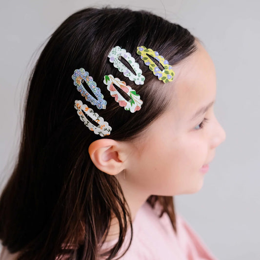 Spring Scalloped Clips