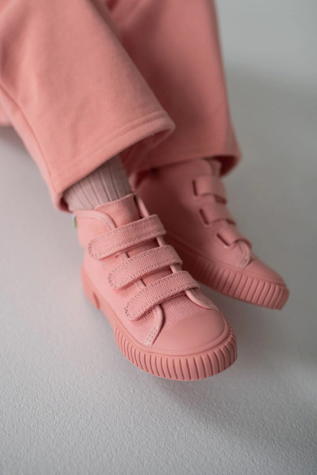 Original High Top Sneakers / Pink