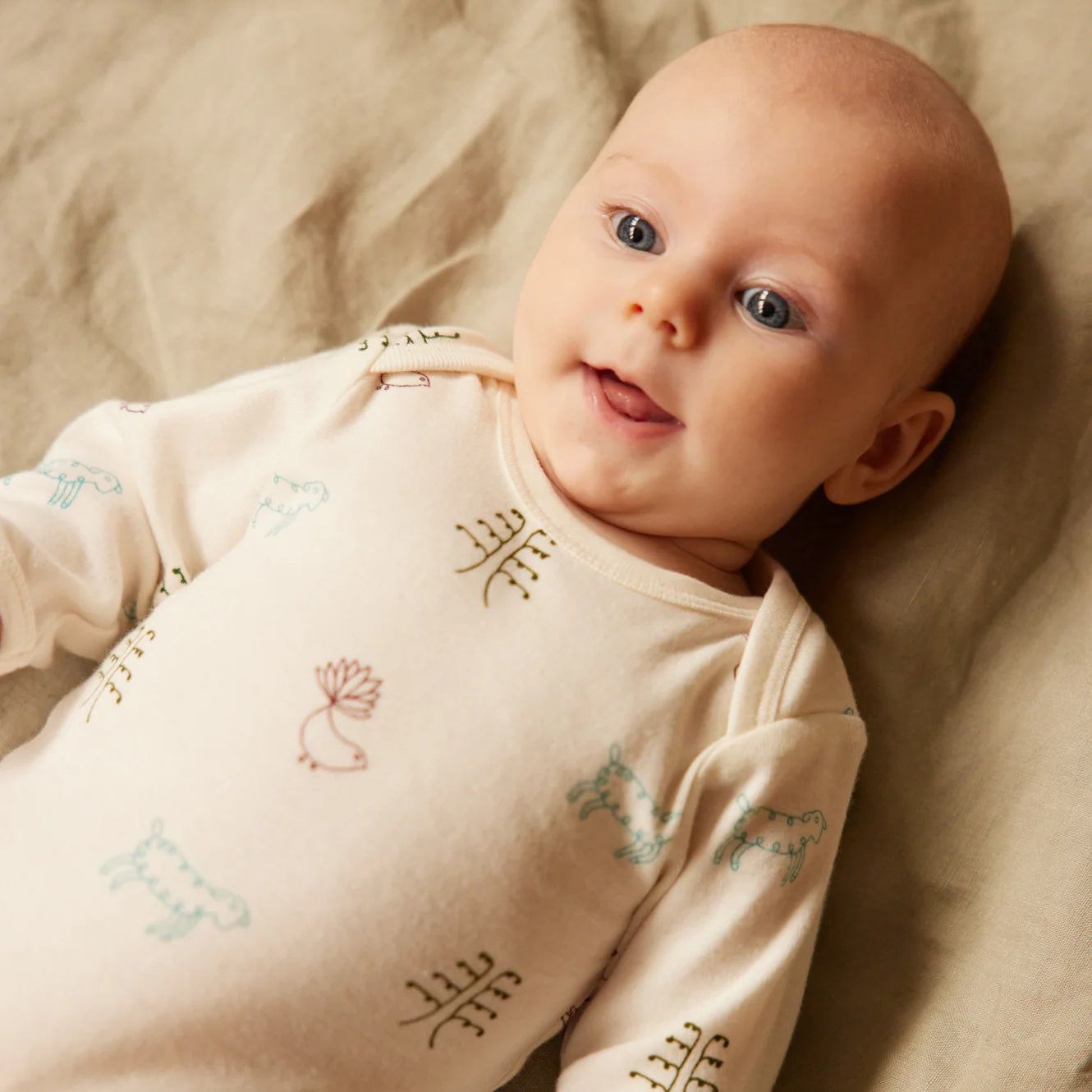 Cotton Long Sleeve Bodysuit / Nature Baby Print