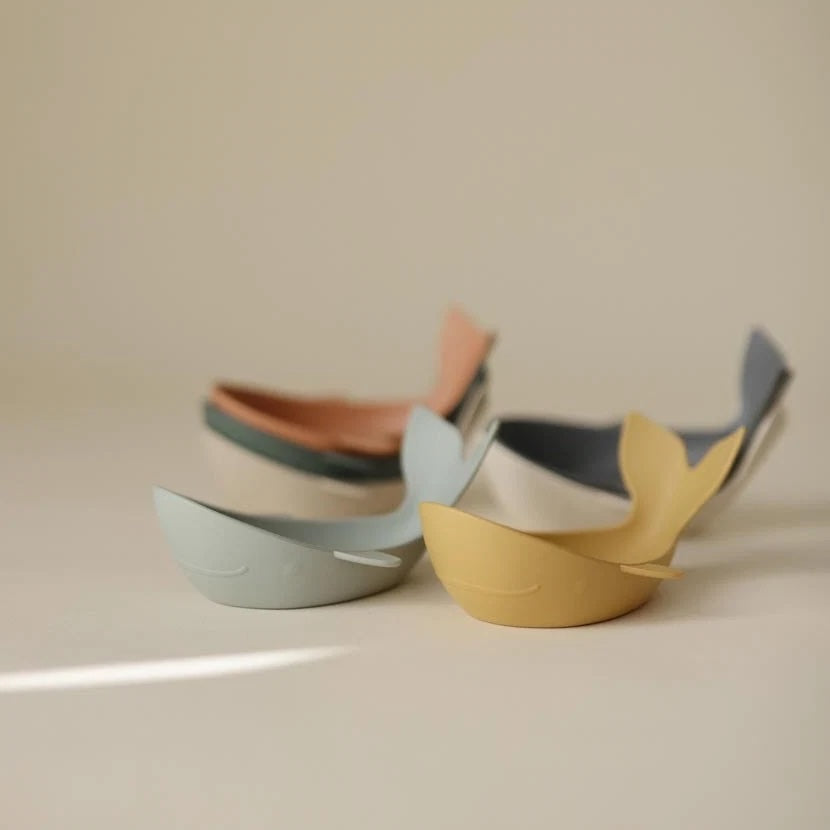 Whale Bath Stackers / Retro