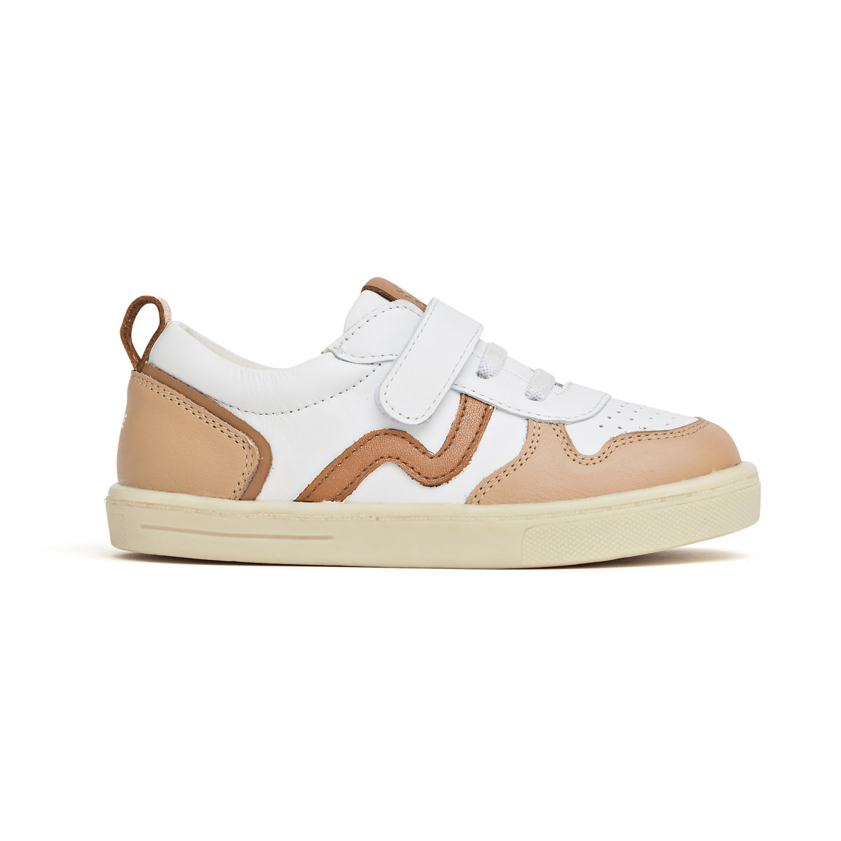 XO Trainer / White Tan