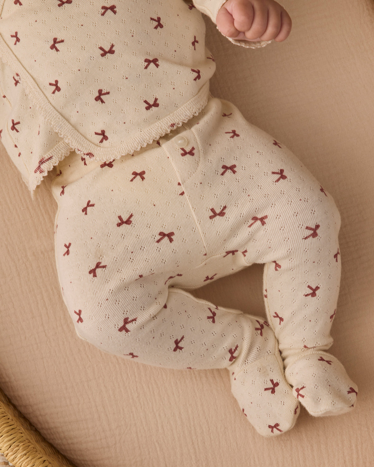Red Bows Take Home Set