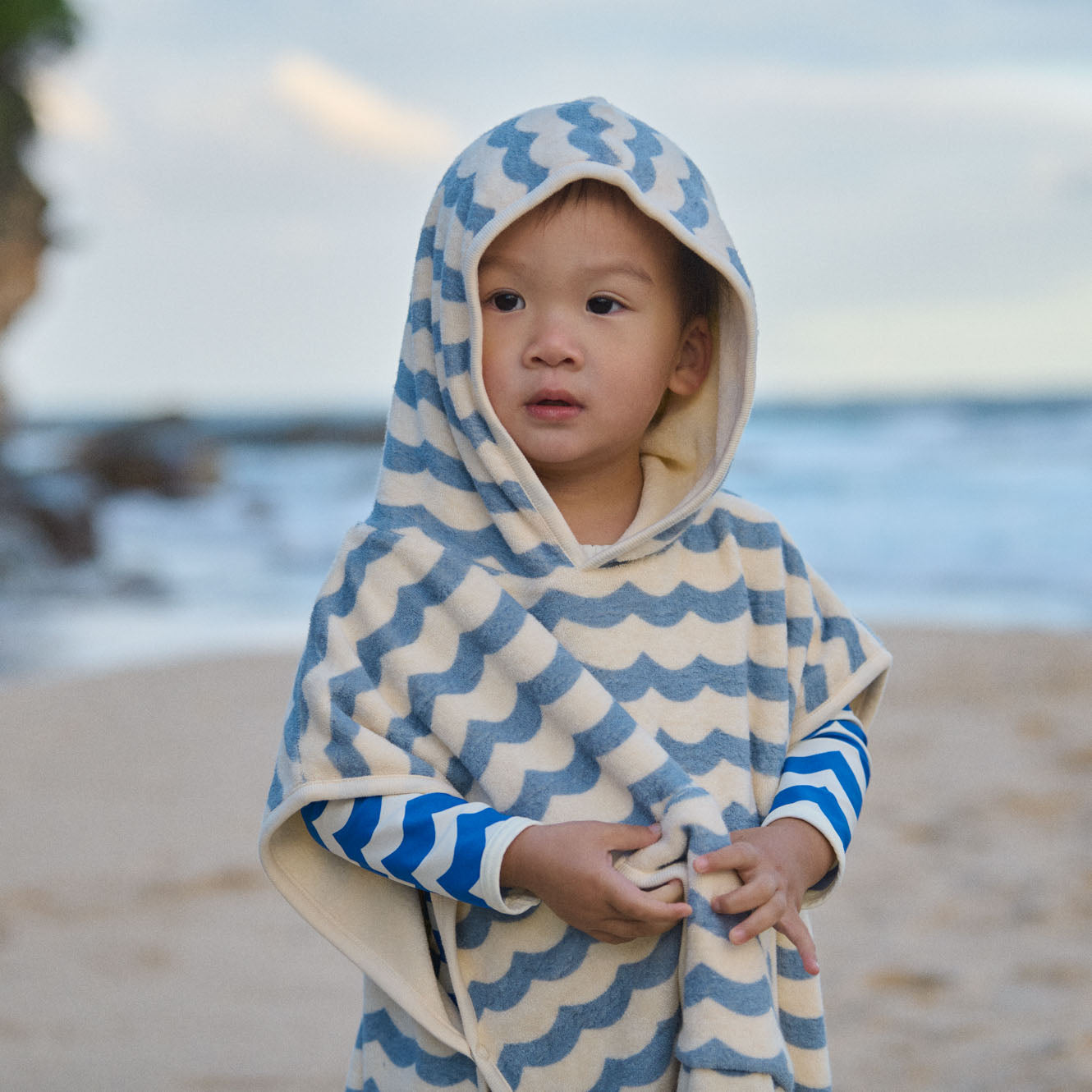 Poncho Towel / Waves Print