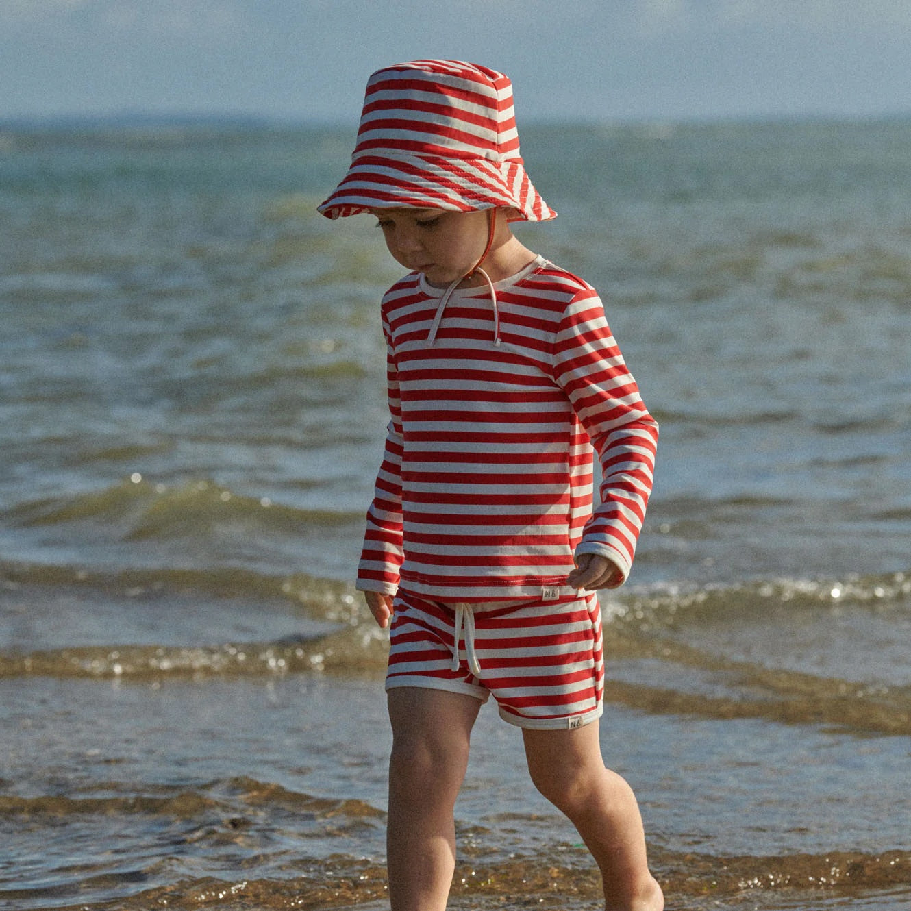 Splash Shorts / Red Sea Stripe