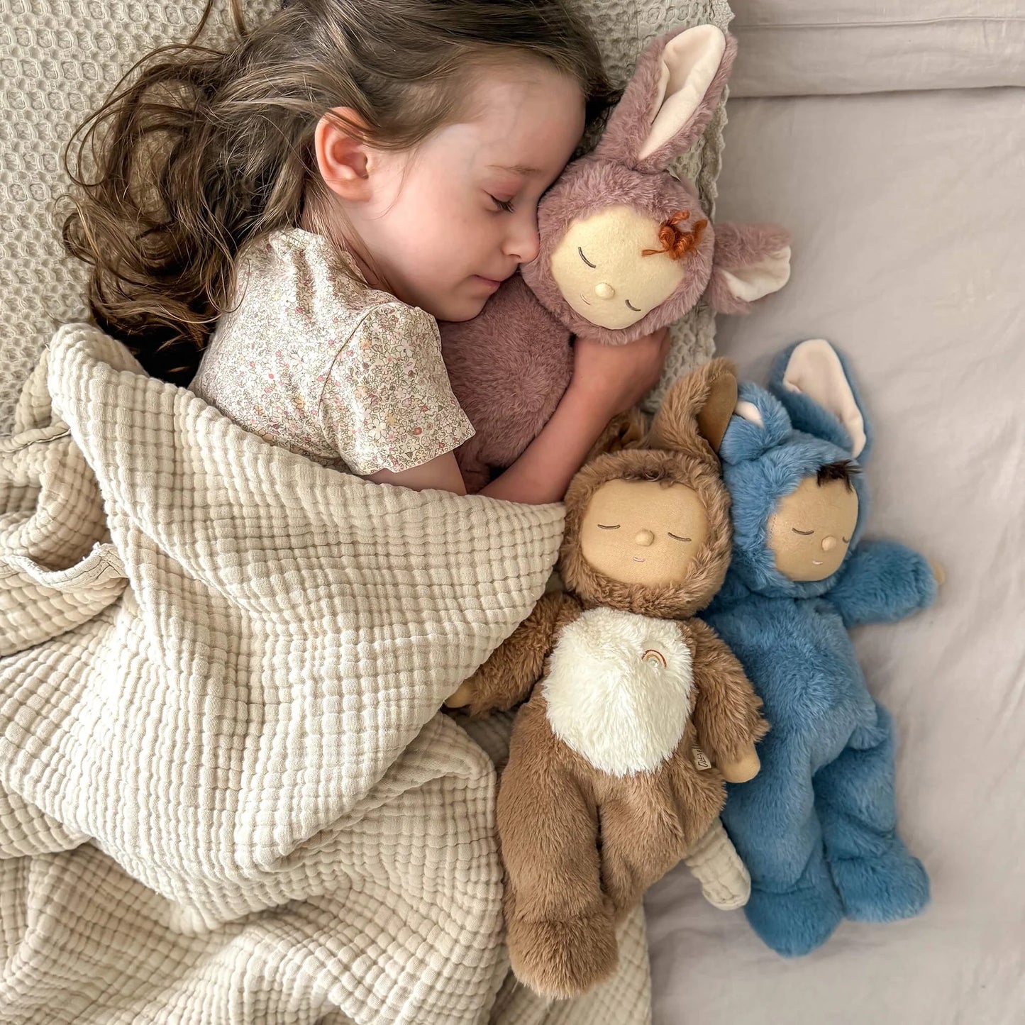 Cozy Dinkum Doll / Bunny Pickle