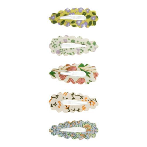 Spring Scalloped Clips