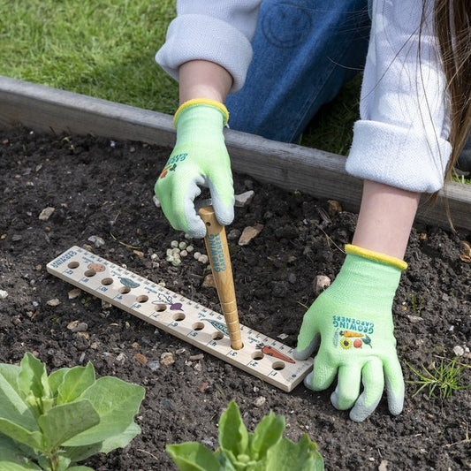 Growing Gardeners Gloves