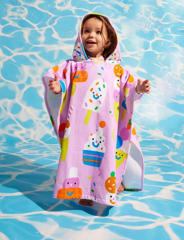 Sundae Fun Day Kids Hooded Towel