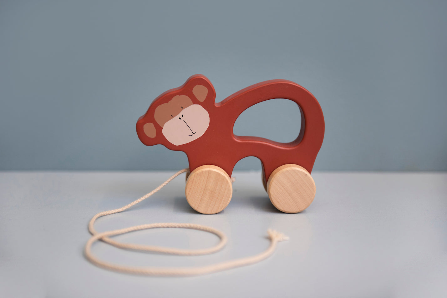 Wooden Pull Along Toy / Monkey
